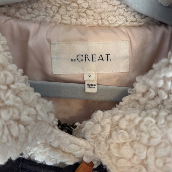 THE GREAT. Faux Shearling Toggle Jacket. Cream Size 0 (XS) - Picture 4 of 10